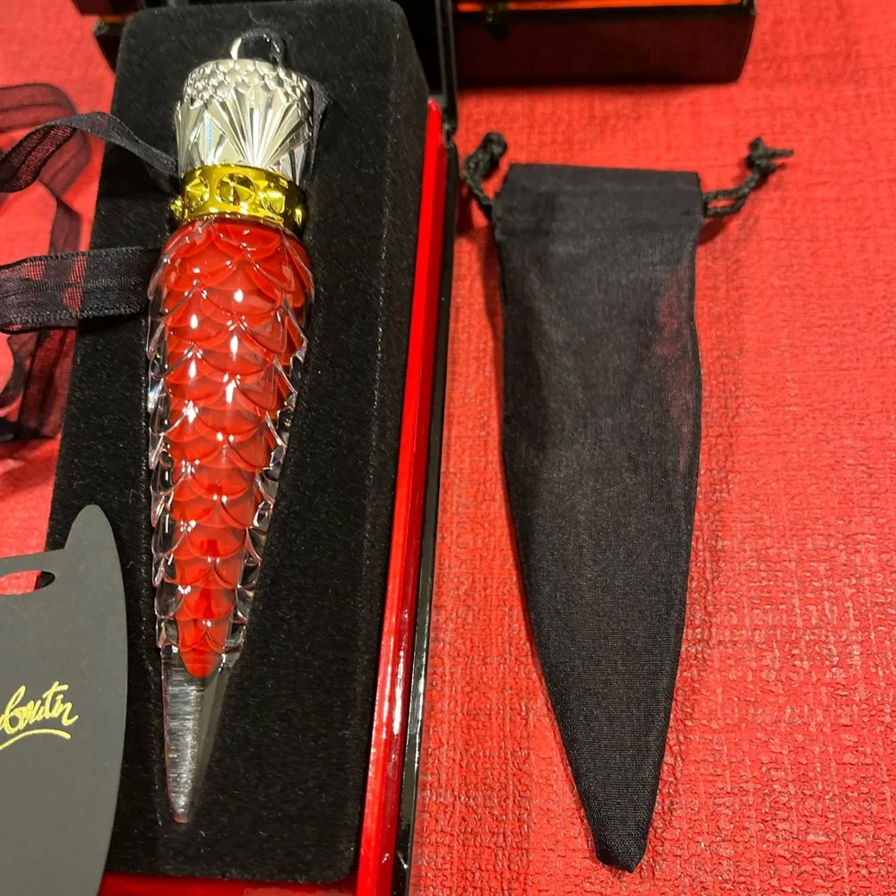 CHRISTIAN LOUBOUTIN AUTHENTIC ROUGE 001L RED LIP LACQUER & SILK CORD NECKLACE